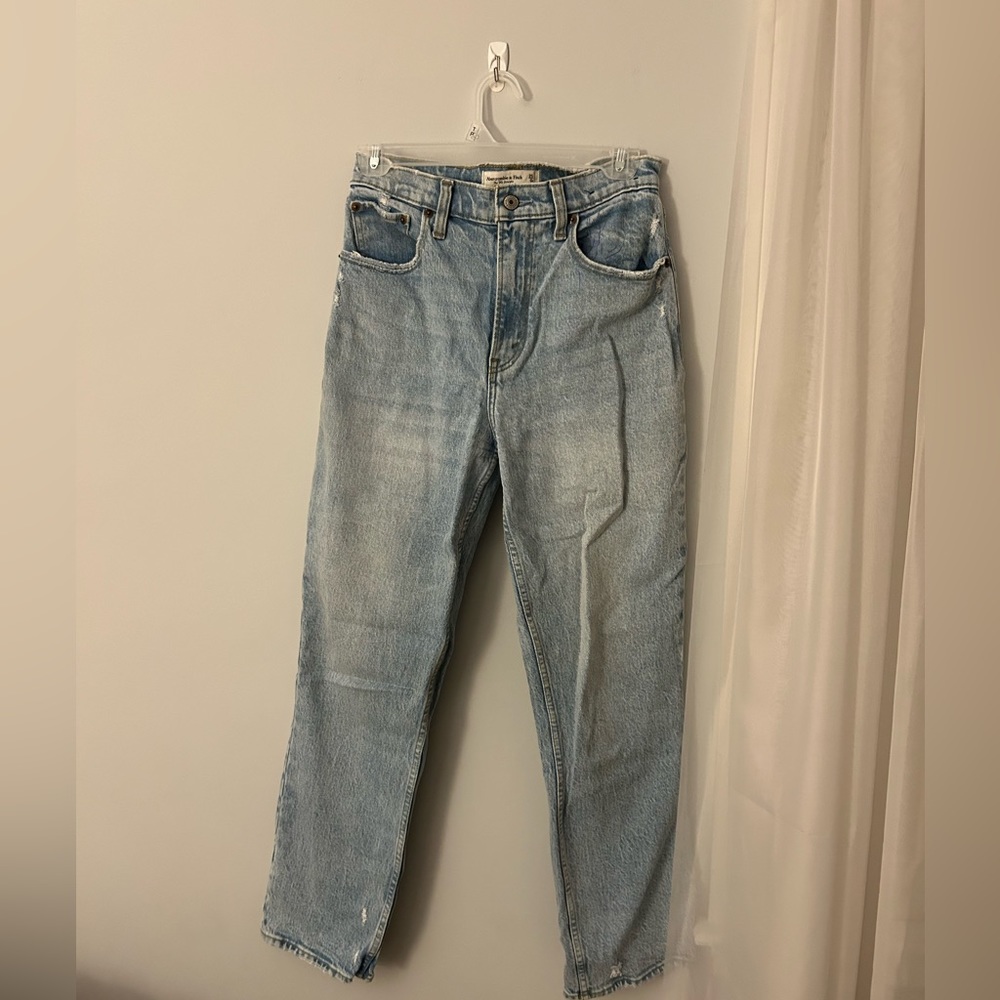 Abercrombie & Fitch 90’s Straight Ultra High Rise Curve Love Jean | 25/0 Short